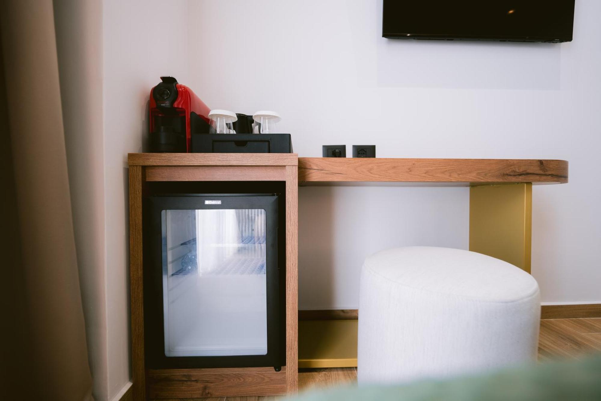 Noemie Hotel Himare Ngoại thất bức ảnh