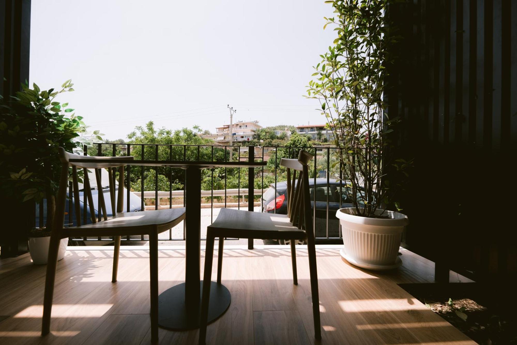 Noemie Hotel Himare Ngoại thất bức ảnh